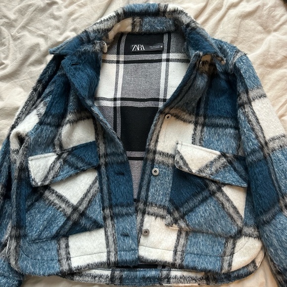 Zara Blue and White Plaid Faux-Shearling Jacket - Picture 6 of 6